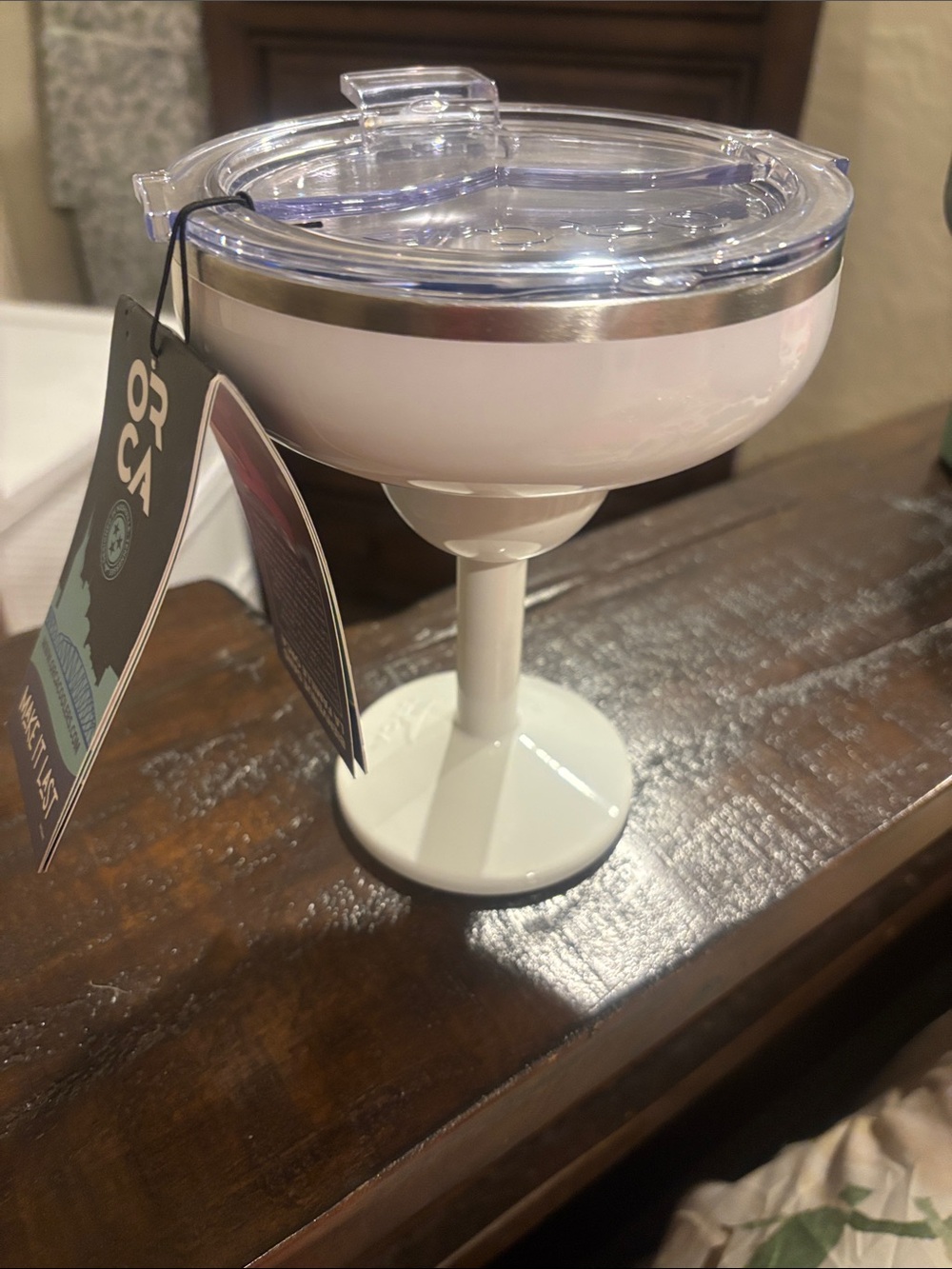 White Insulated Stemmed “Rita” Tumbler with Clear Lid. Keeps cold 18 hours!